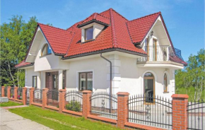 4 Bedroom Lovely Home In Rowy, Rowy